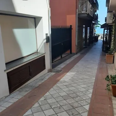 بيت للعطل A 20 Passi Dal Mare *